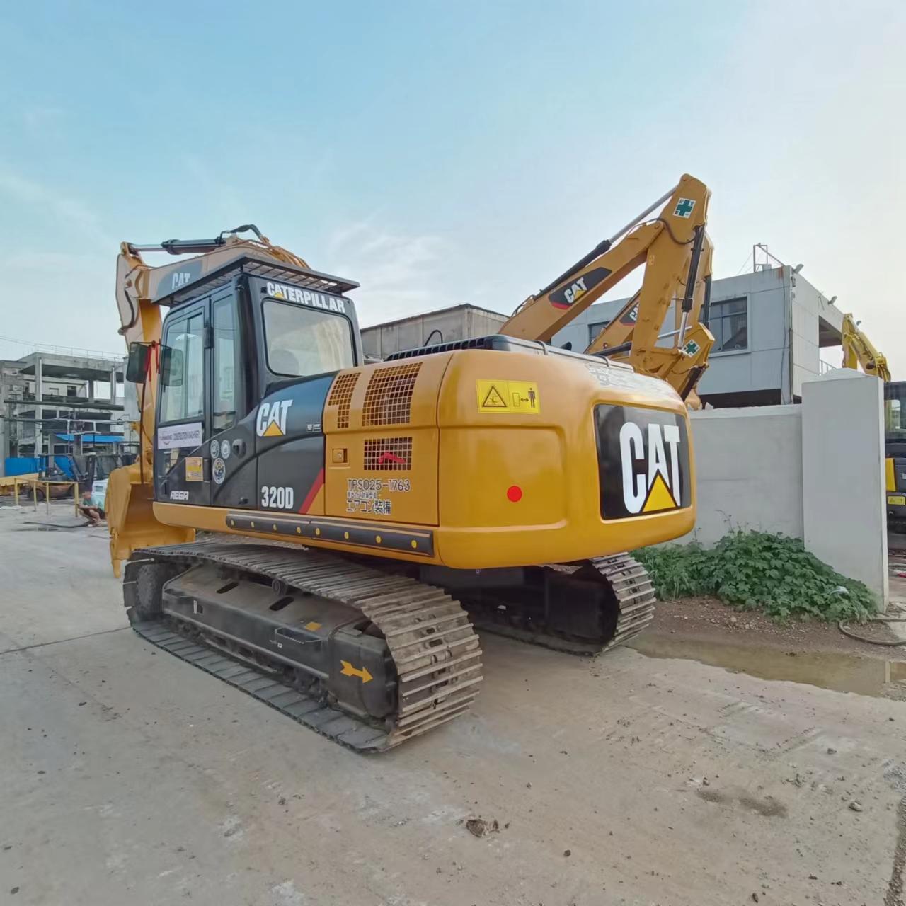 CAT 320D Excavator