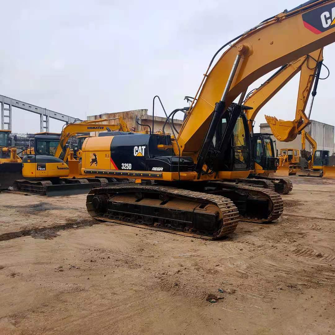 CAT 325D Excavator