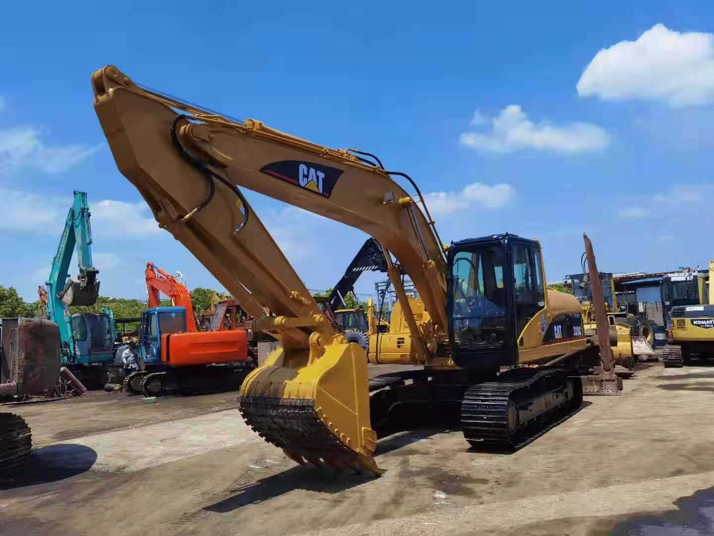 CAT 320C excavator