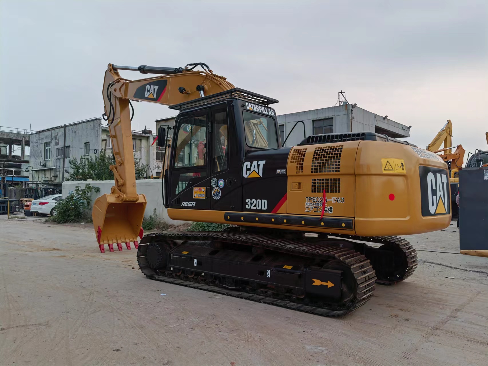 CAT 320D excavator