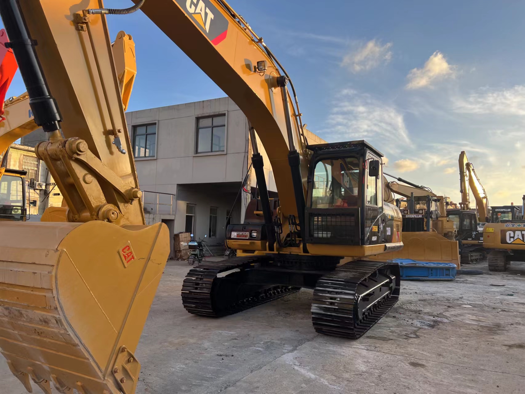 CAT 336D