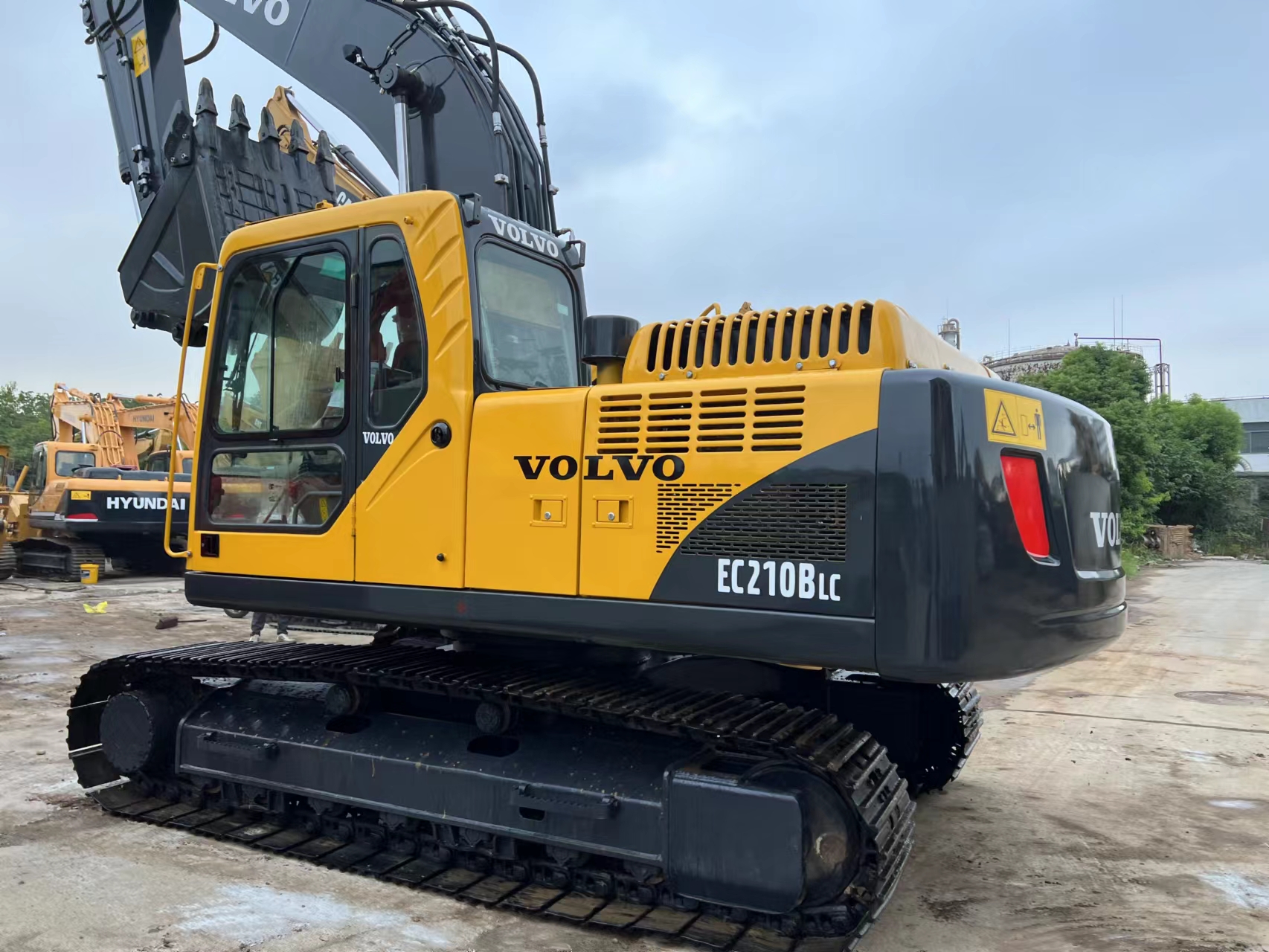 Volvo 210B Excavator