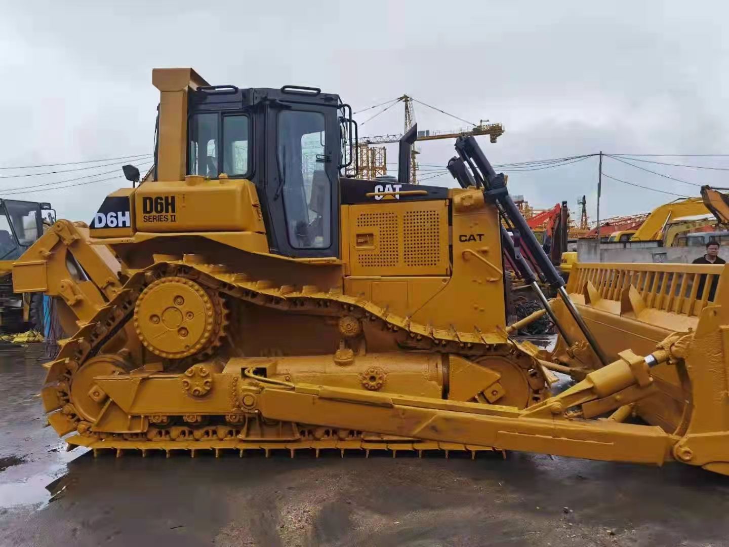 Cat D6H   Bulldozer