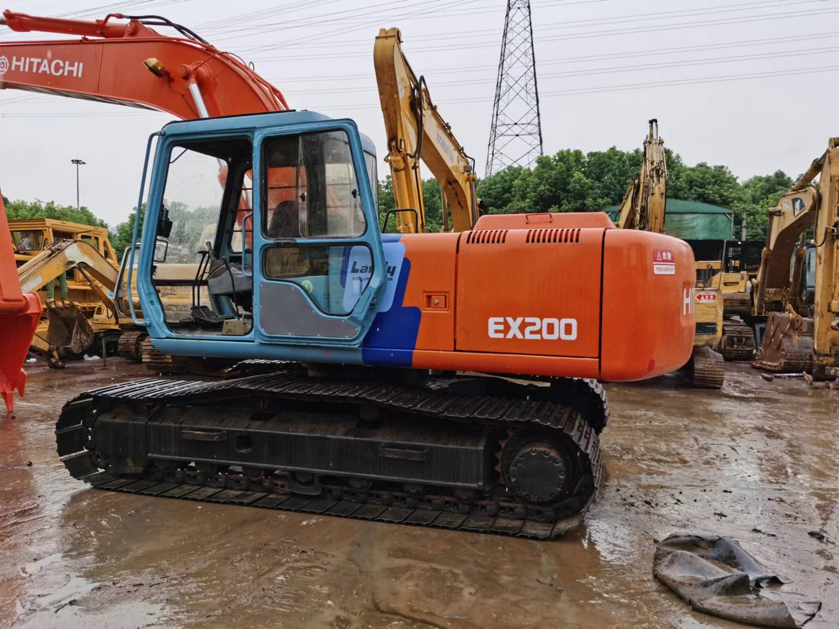 Hitachi ex200-3 excavator 